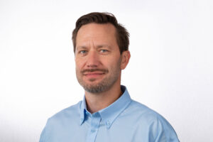 Justas Žvikas ตัวแทนขายผลิตภัณฑ์เคลือบไม้ของ GEW